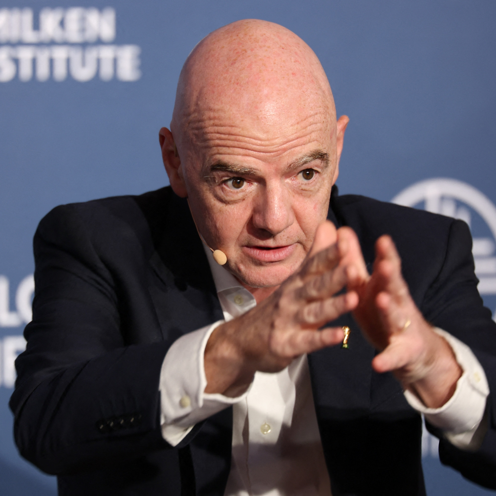 FIFA : Gianni Infantino candidat malgré la tempête